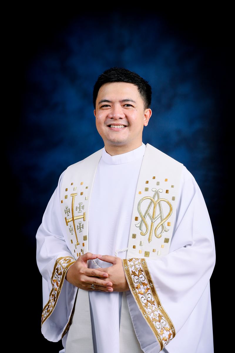 Fr. Michael Ceazar C. dela Cruz  (B)