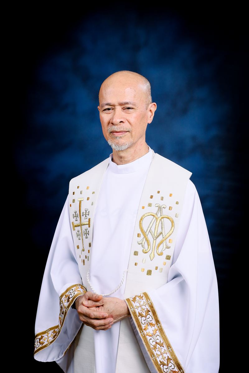 Fr. Elorde T. Gomez '60 (B)
