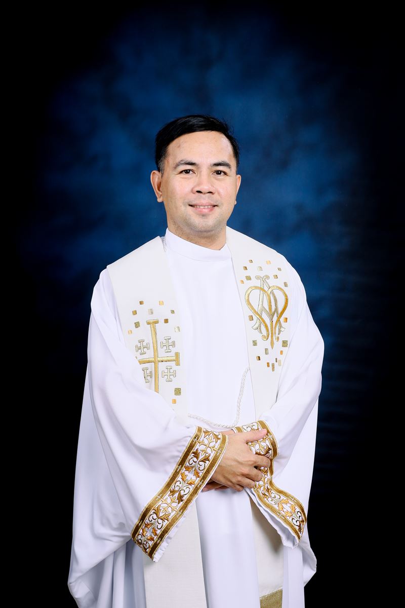 Fr. Gilbert G. Villas '80 (B)