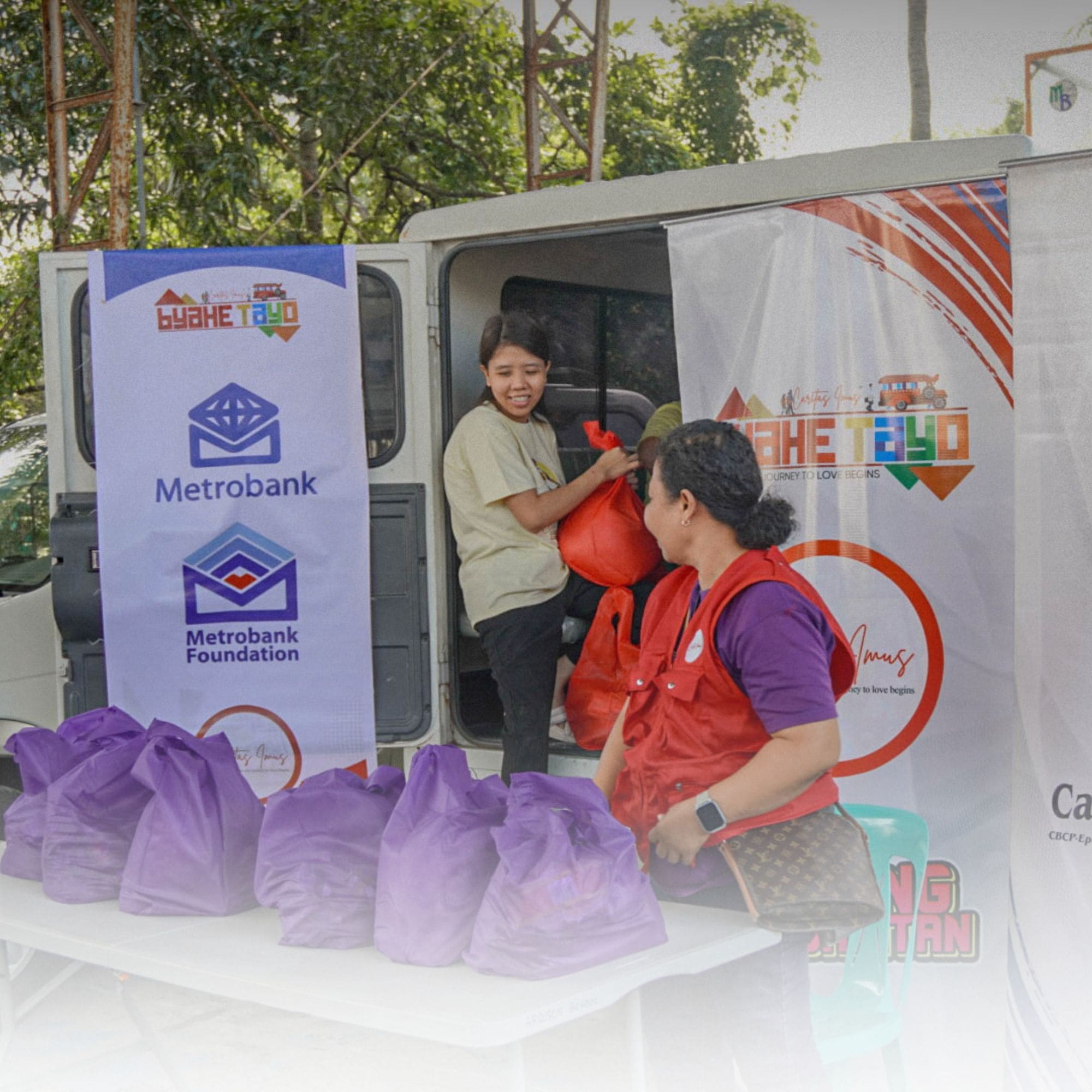 Diyosesis ng Imus at mga Katuwang, Nagtulungan sa Pamamahagi ng Food Packs sa Julugan 8